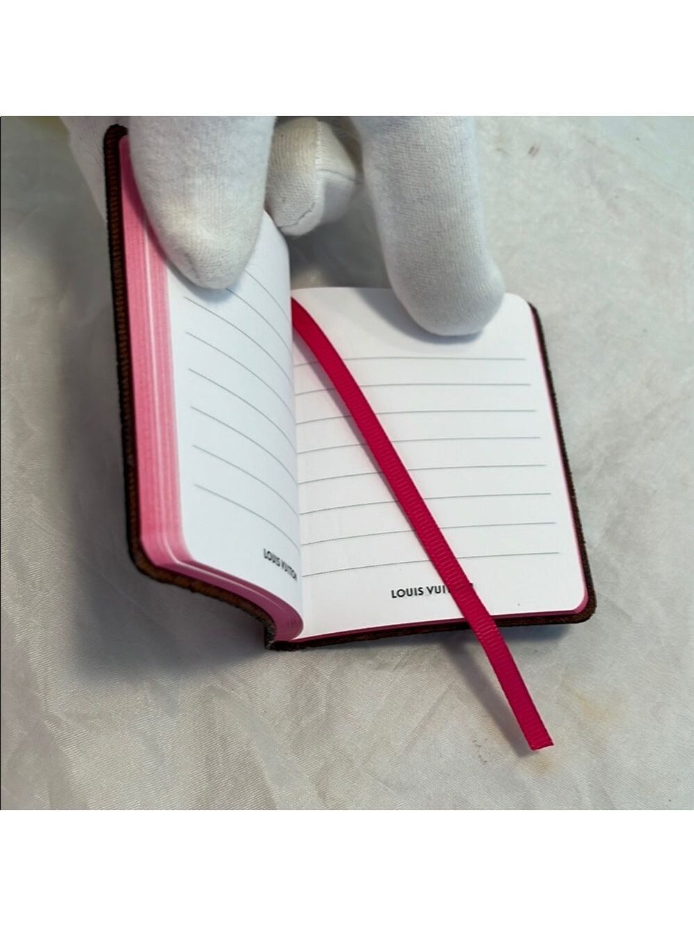 Louis Vuitton Mini Jules Notebook - Picture 7 of 9